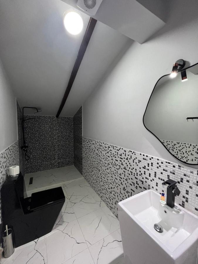 טביליסי Natali Boutique Hotel מראה חיצוני תמונה