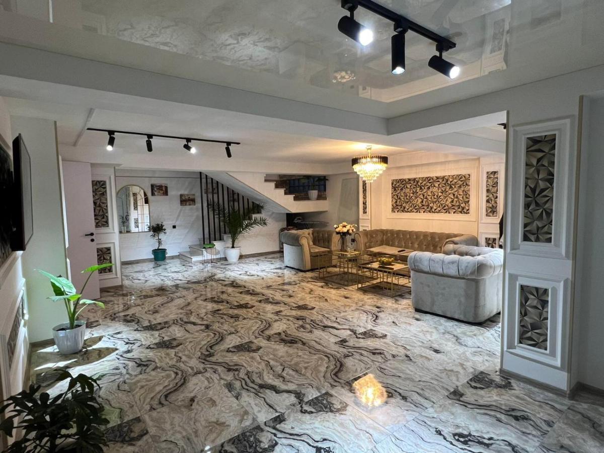 טביליסי Natali Boutique Hotel מראה חיצוני תמונה